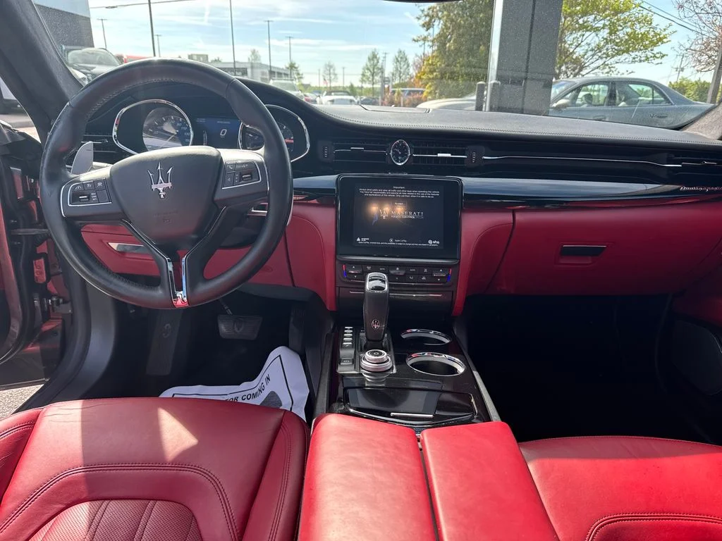 Used 2019  Maserati S GranLusso image 18
