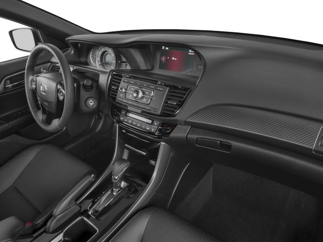 Used 2016  Honda Sport image 15
