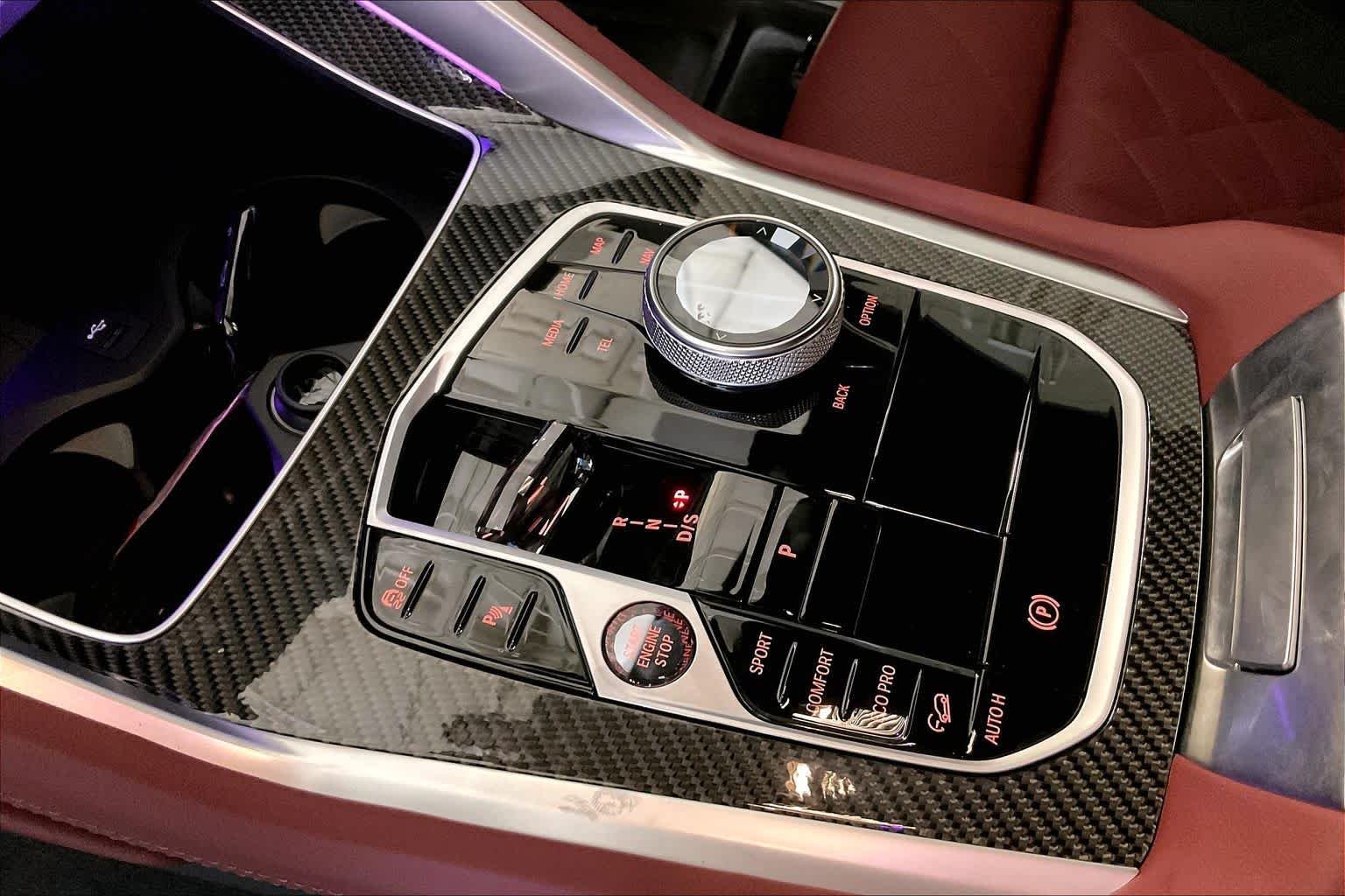 New 2027 Brooklyn Grey Metallic BMW M60i image 7