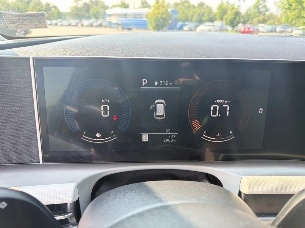 Used 2026 Black Hyundai SEL image 13