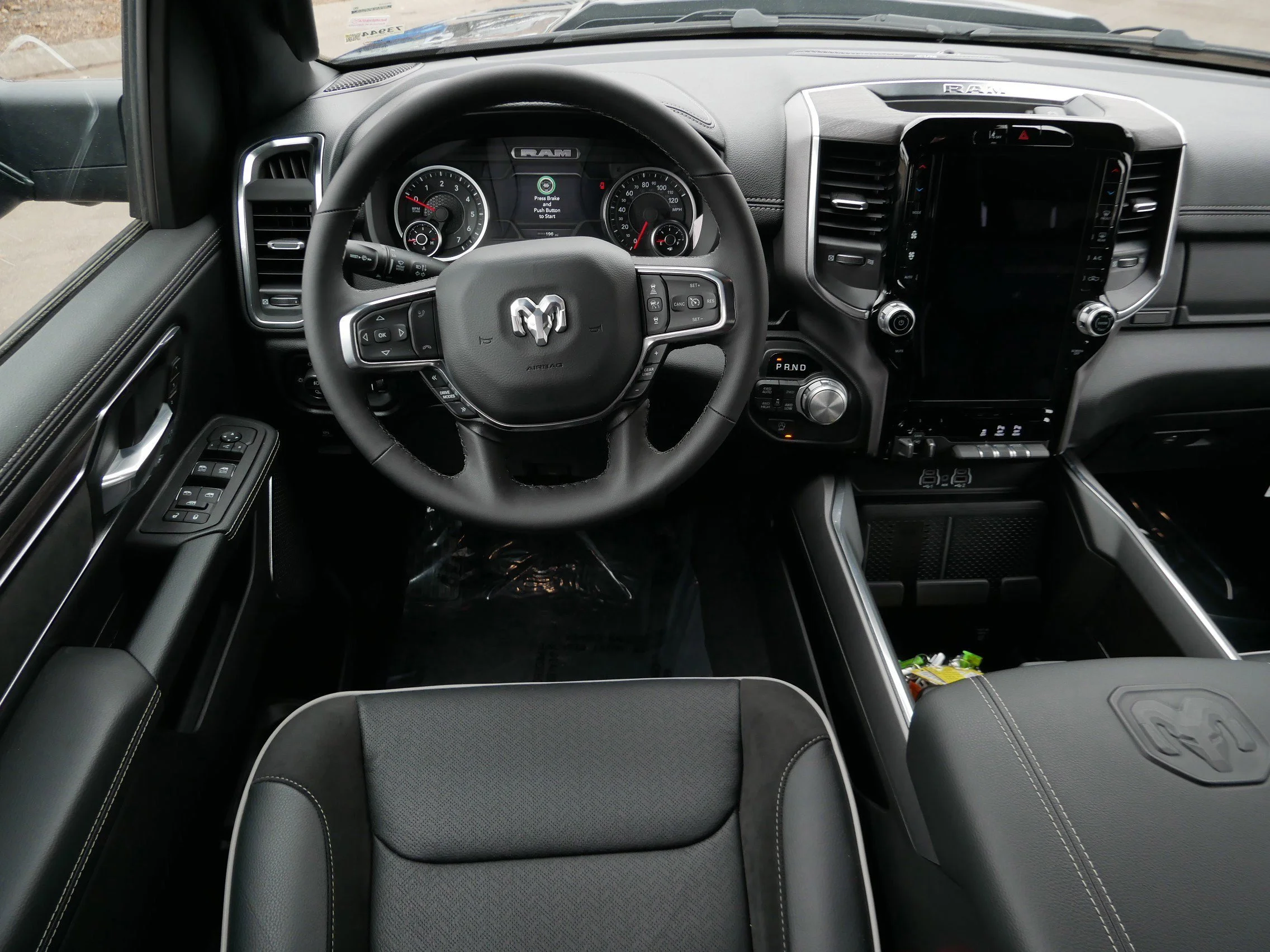New 2026 Bright White Clear-Coat Exterior Paint RAM Laramie image 12