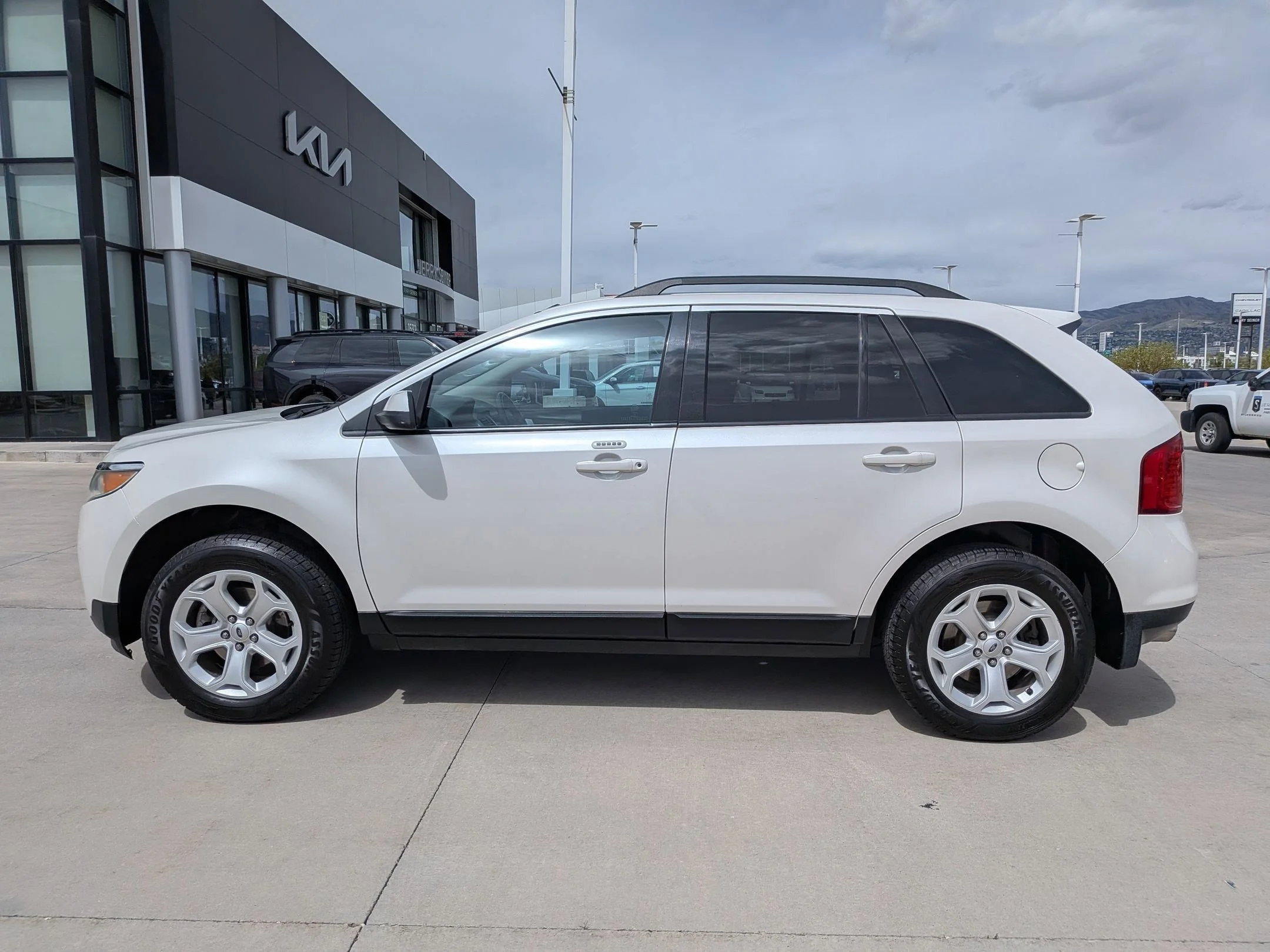 Used 2014 Ford Edge SEL with VIN 2FMDK4JC2EBA79376 for sale in Sandy, UT