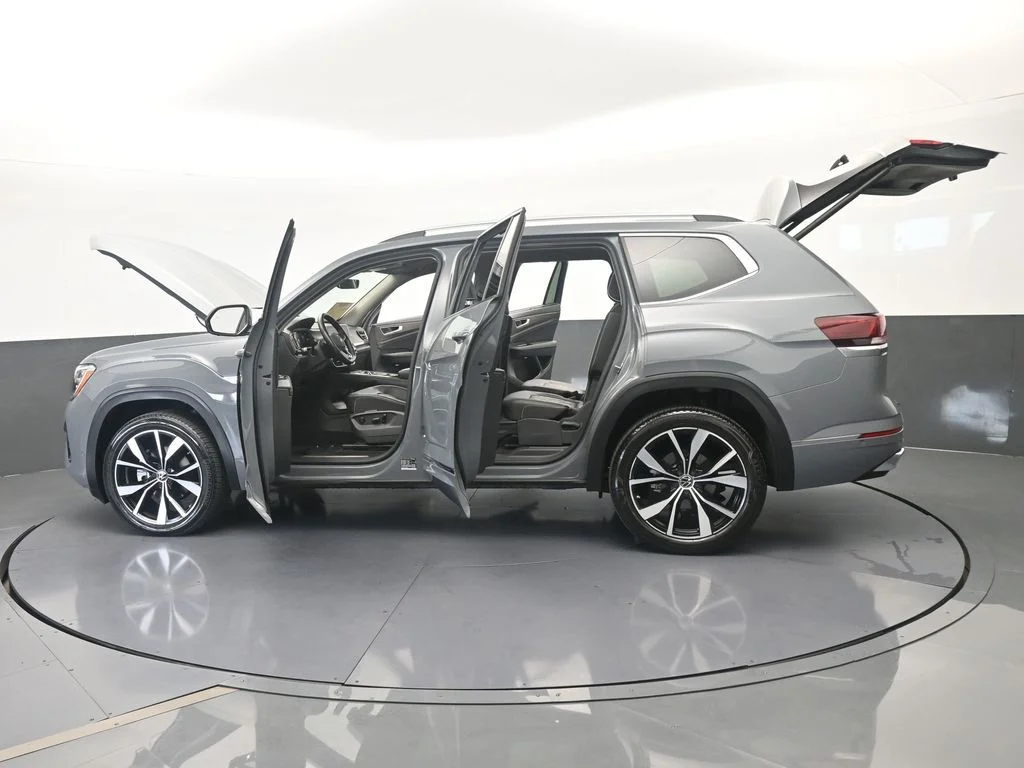 Used 2025 Gray Volkswagen 2.0T SEL Premium R-Line image 67