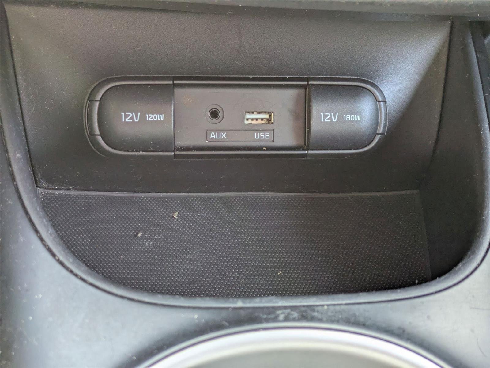 Used 2018 Titanium Gray Kia + image 25