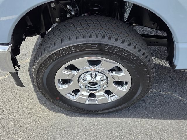 New 2026 Glacier Gray Metallic Tri-Coat Ford King Ranch image 10
