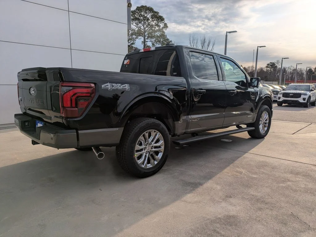New 2026 Agate Black Metallic Ford King Ranch image 4
