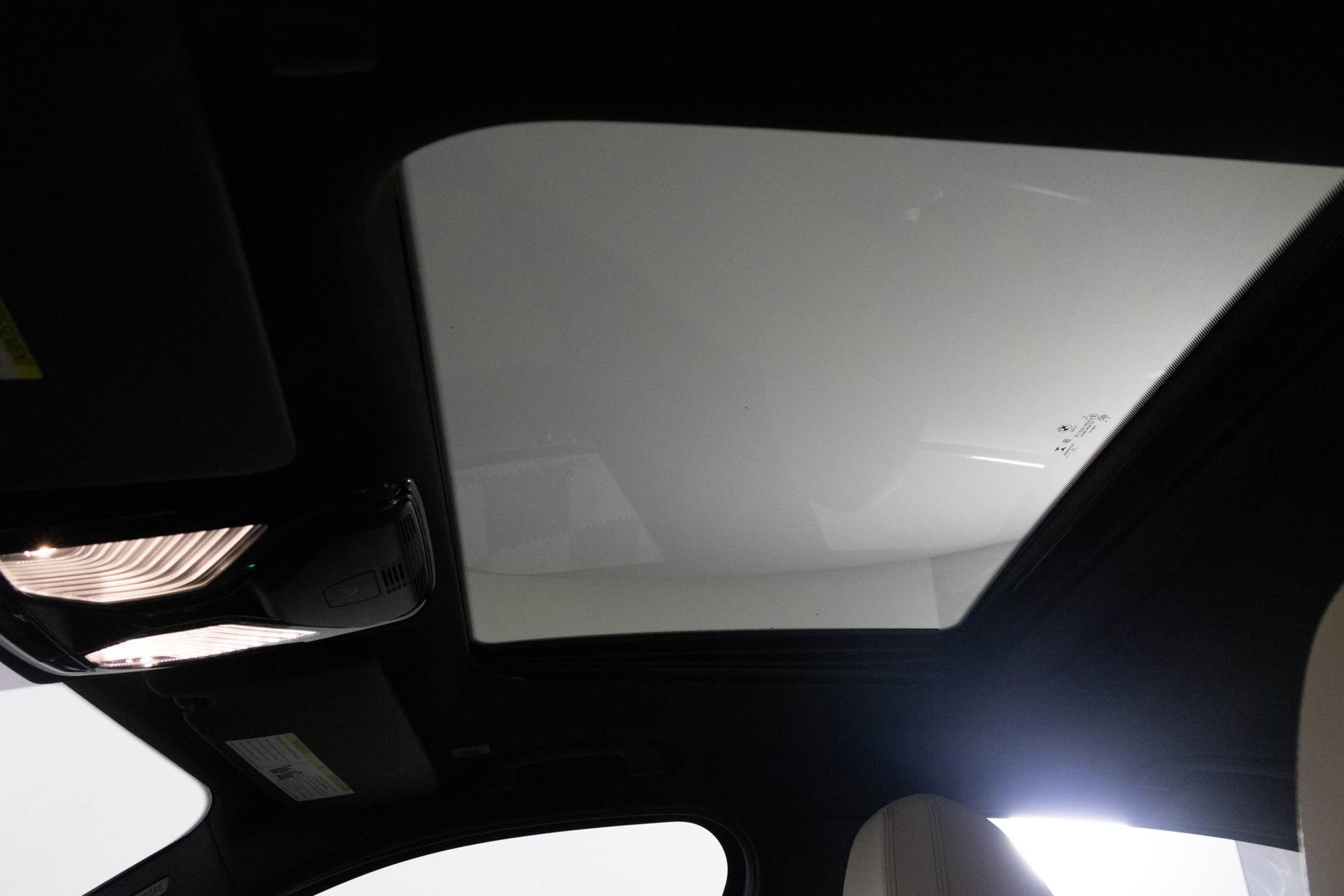 2023 BMW 330I - Image 31