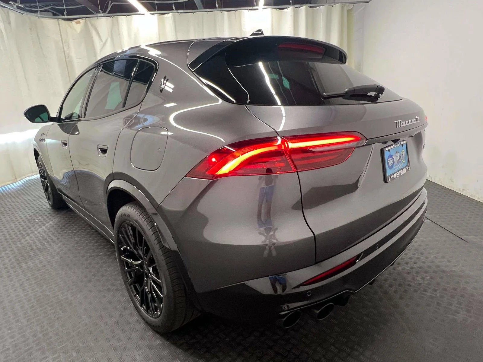 Used 2025 Gray Maserati Modena image 9