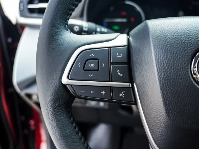New 2026 Pearl Toyota XLE image 17