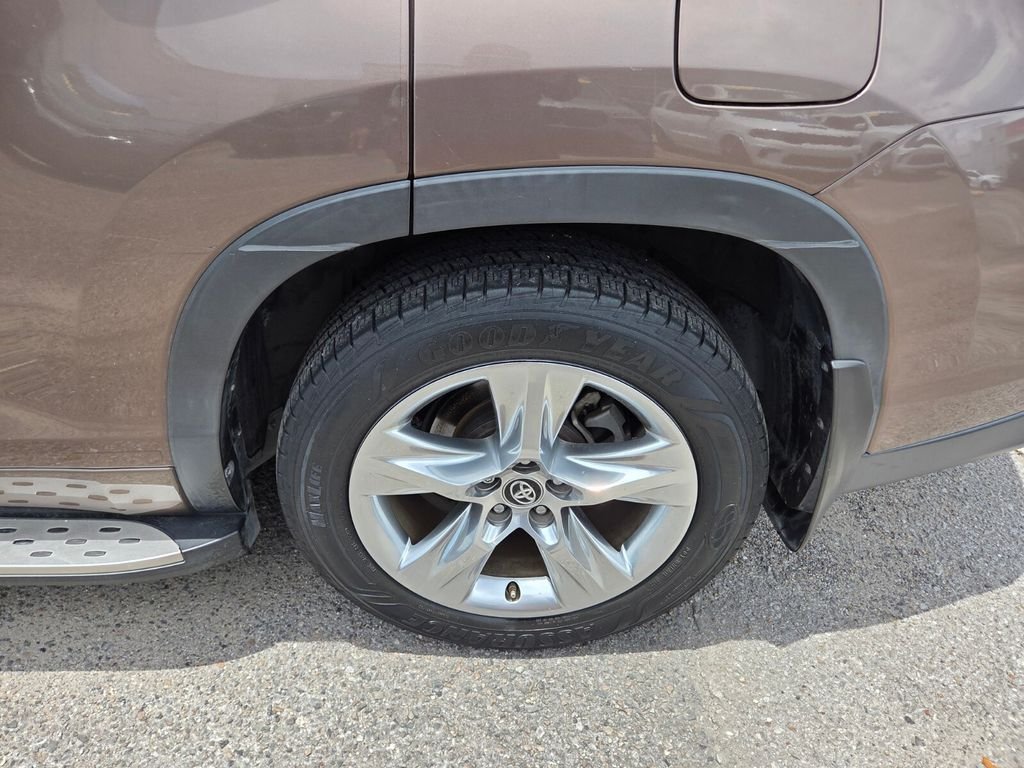 Used 2019 Brown Toyota Limited image 26