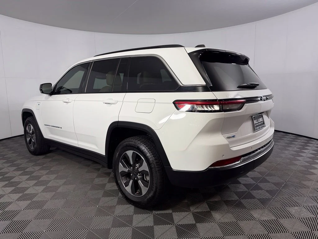 Certified Used 2024 White Jeep 4xe image 9