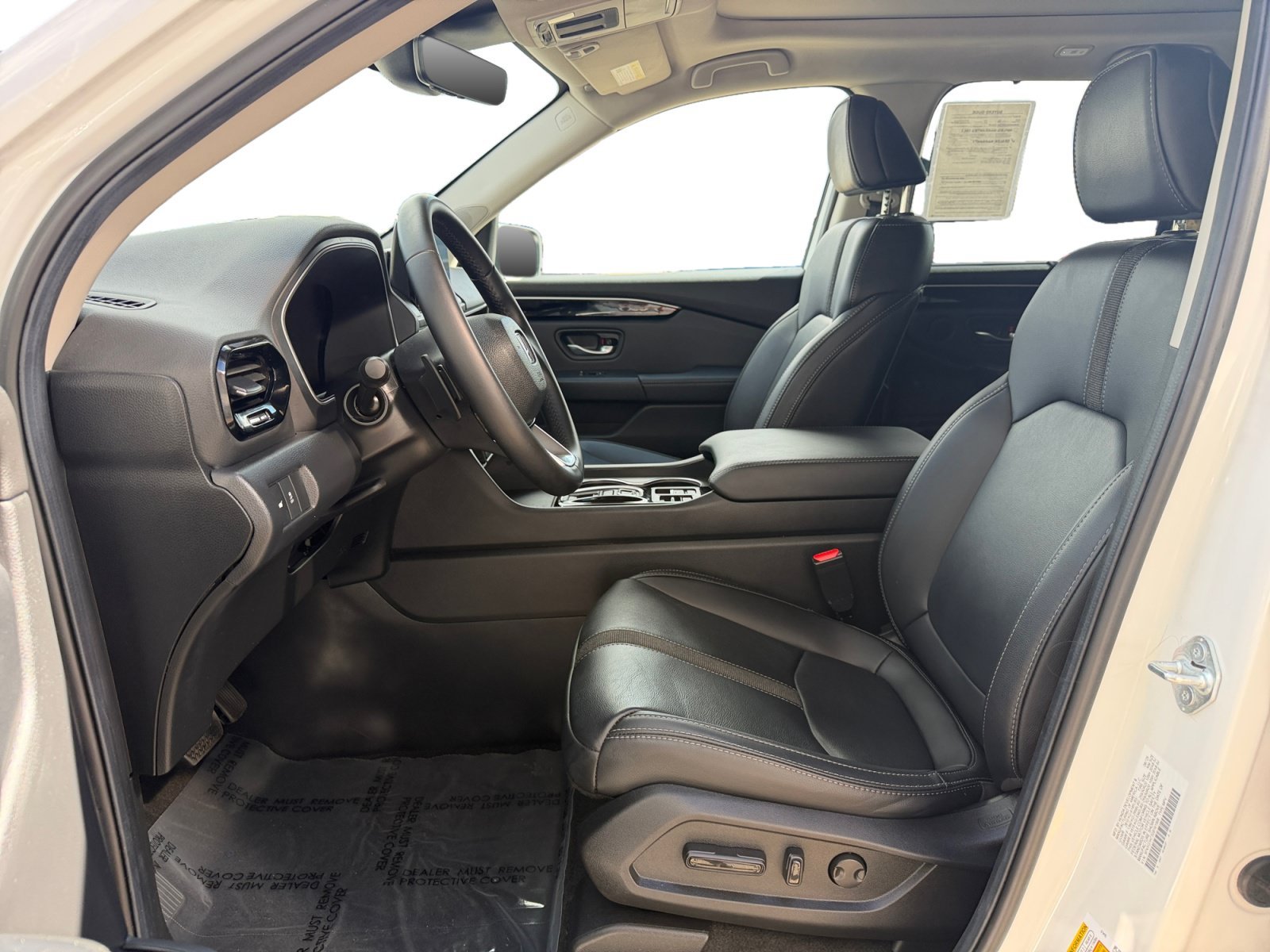 Certified Used 2025 Platinum White Pearl Honda Touring image 8