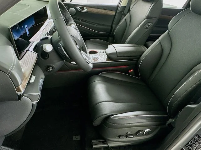 New 2026 Silver Genesis 2.5T Prestige image 10