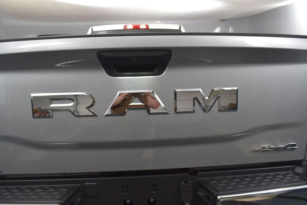 New 2026 Silver-Zynith Exterior Paint RAM Tradesman image 20