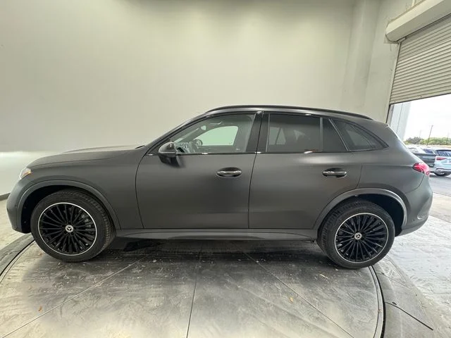 New 2027 Gray Mercedes-Benz GLC 300 image 17