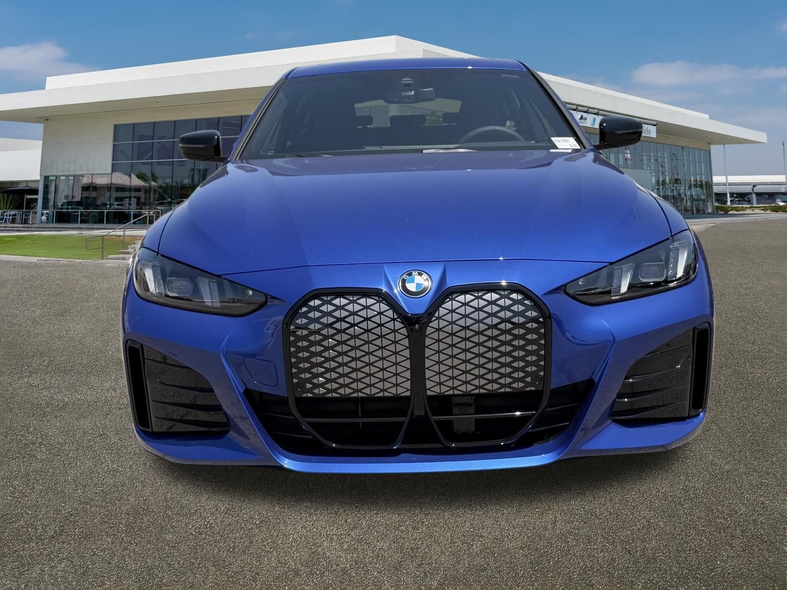 New 2026 Portimao Blue Metallic BMW xDrive40 image 3