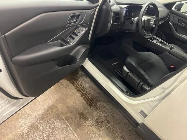 Used 2026 White Nissan S image 18