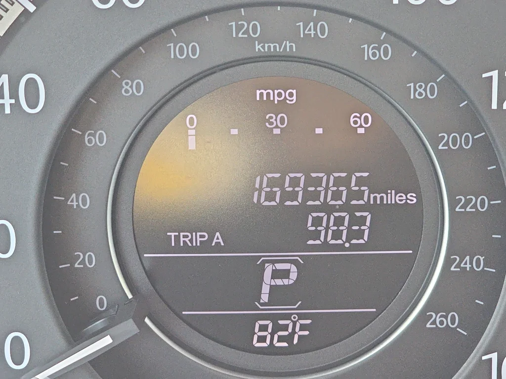 Used 2015 Beige Honda EX-L image 12