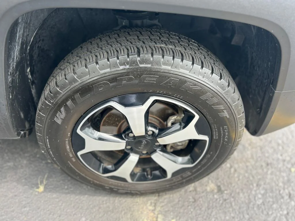 Used 2021 Blue Jeep Trailhawk image 45