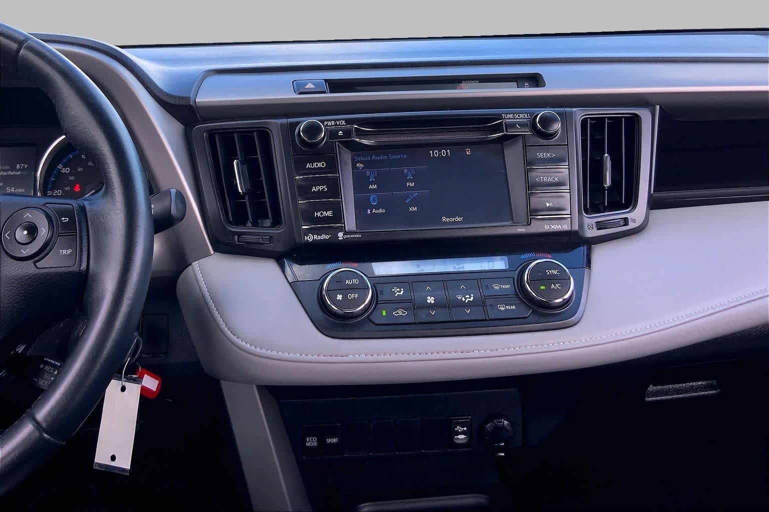 Used 2016 Silver Sky Metallic Toyota XLE image 7