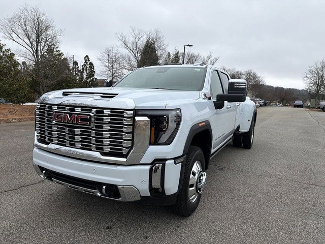 2026 GMC Sierra 3500 HD Denali DRW