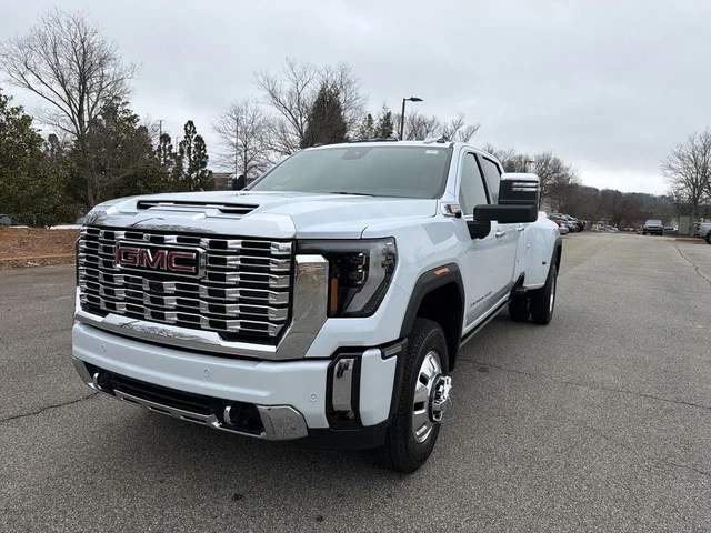 2026 GMC Sierra 3500 HD Denali DRW