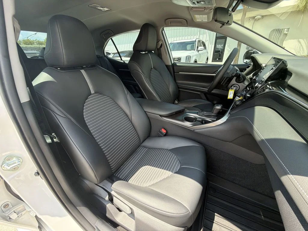 Used 2021 White Toyota SE image 34
