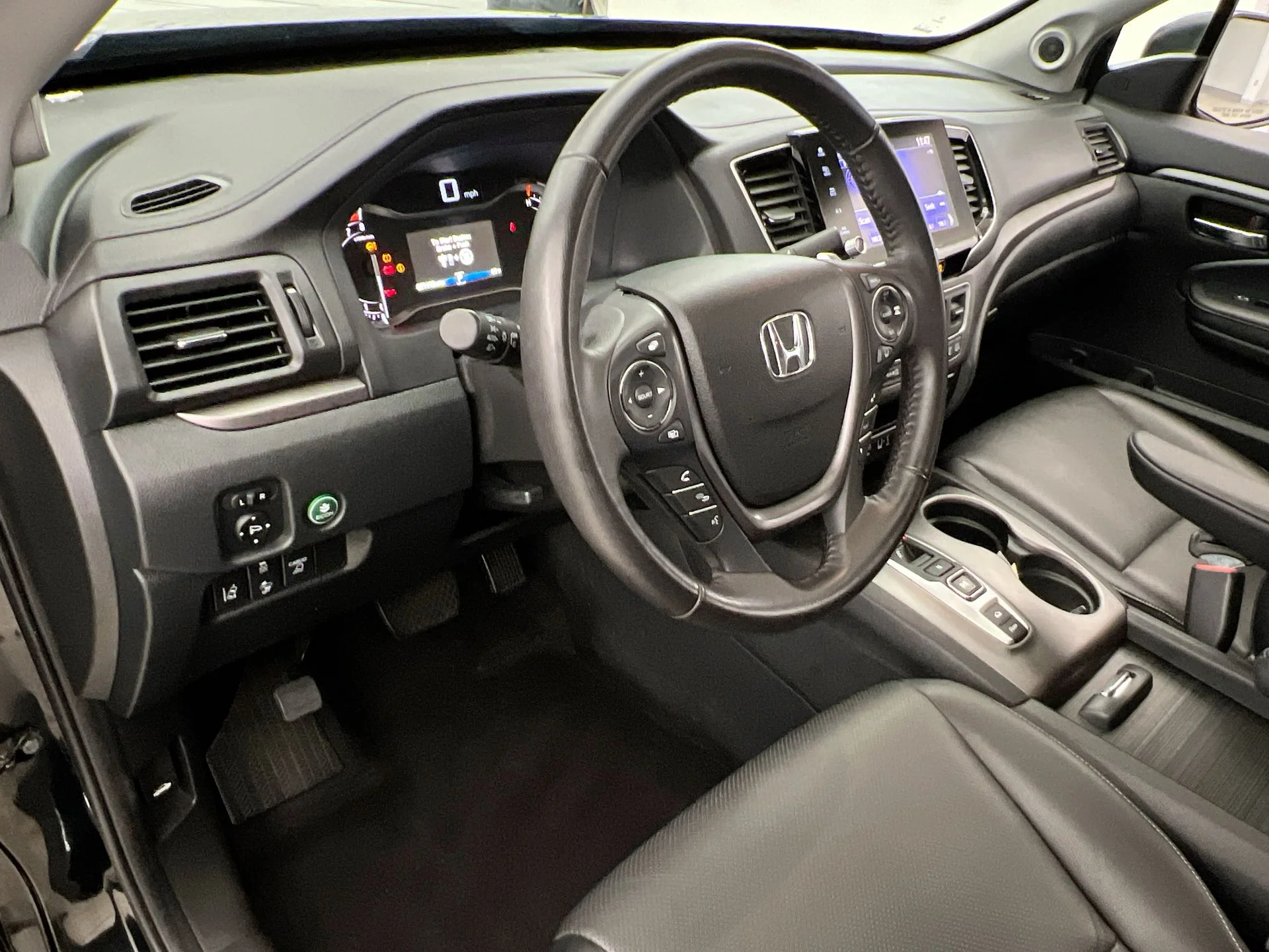 Used 2023 Black Honda RTL image 7