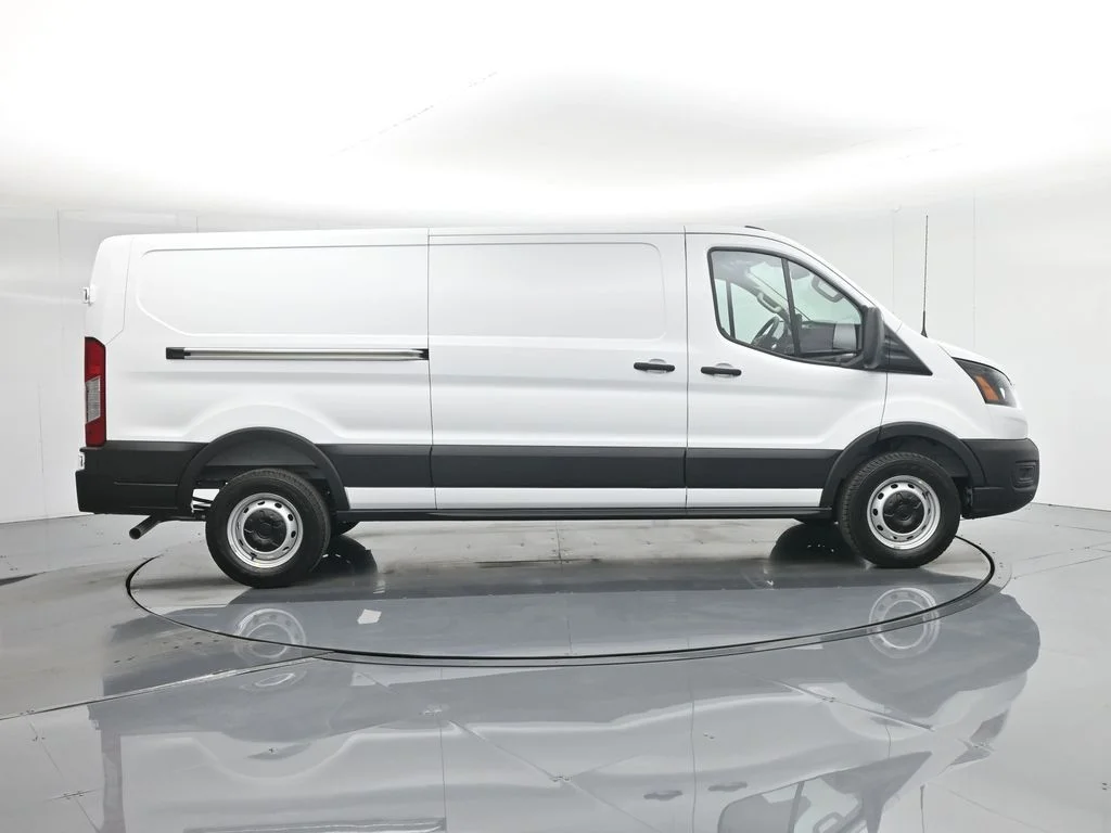 New 2026 White Ford Base image 27