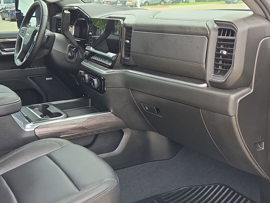 2026 Chevrolet Silverado 3500HD LTZ - Photo 29