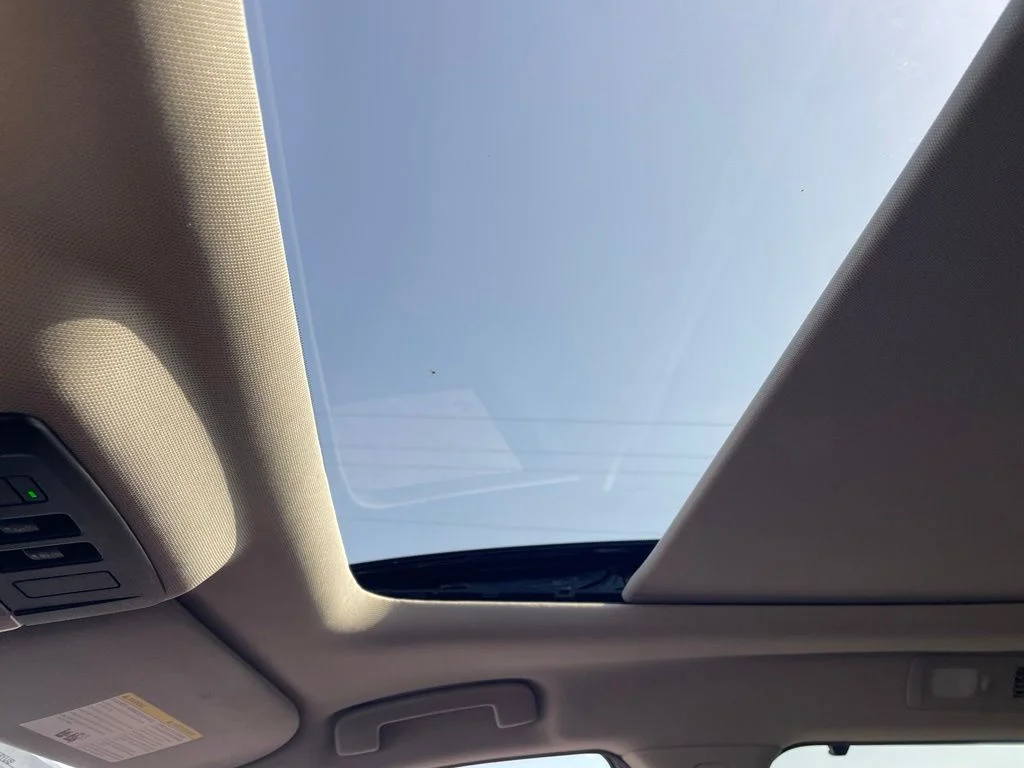 Used 2024 Gray Nissan Platinum image 11