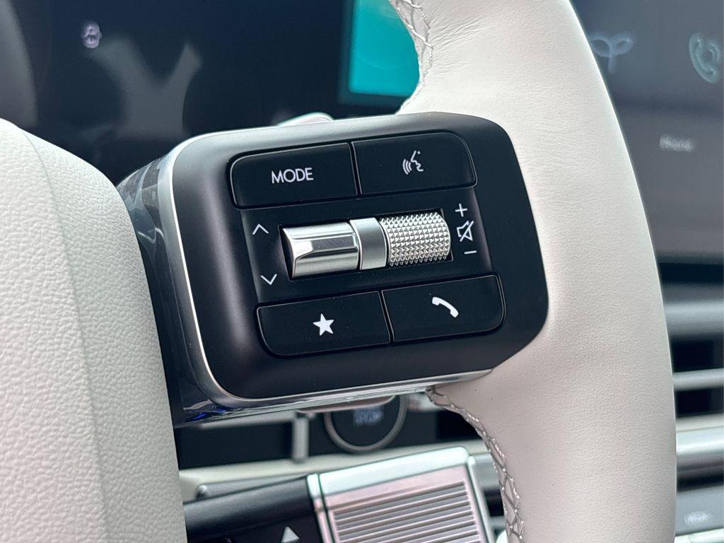 New 2026 Silver Hyundai SE image 21