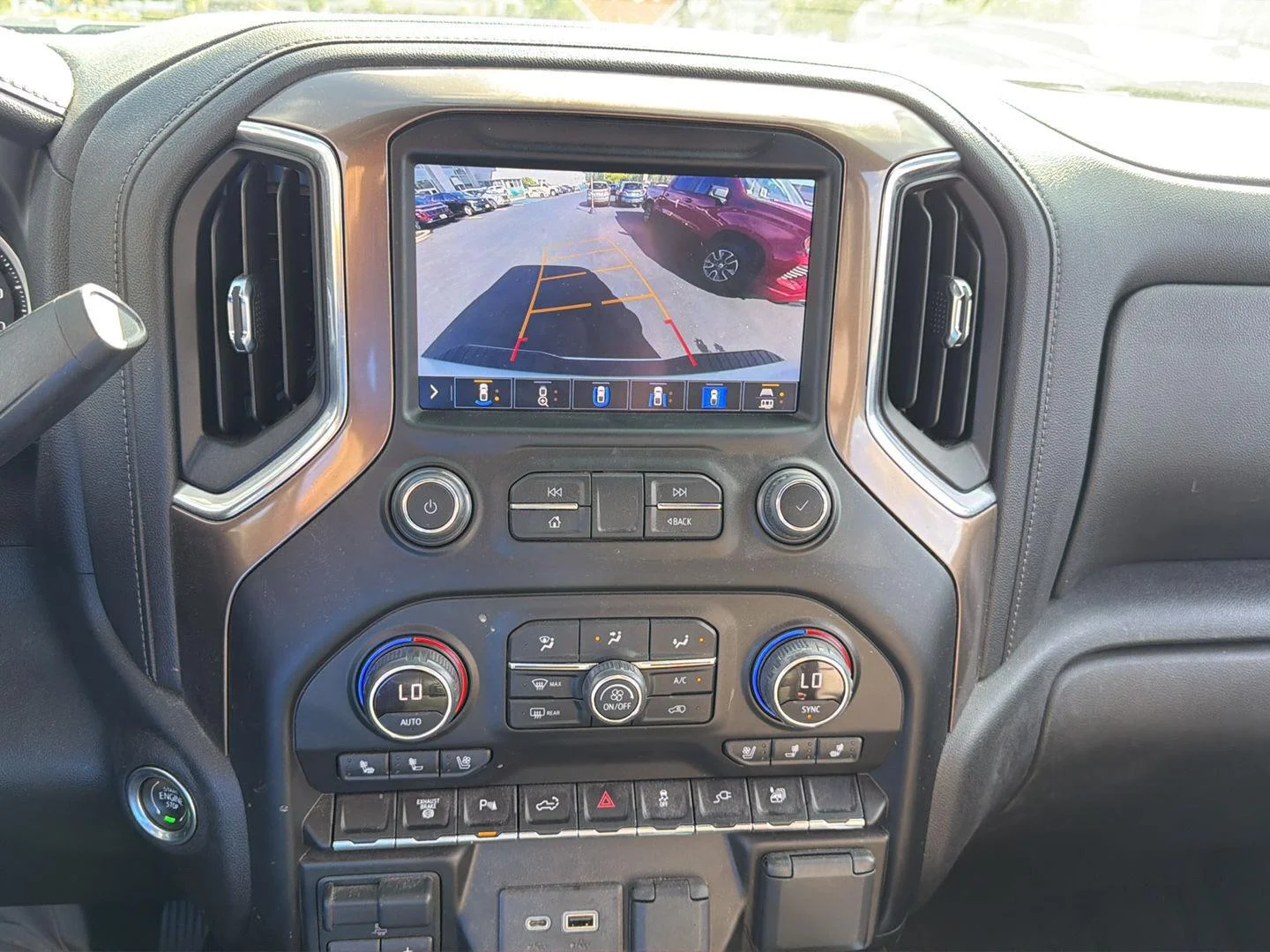 Used 2022 Summit White Chevrolet High Country image 5