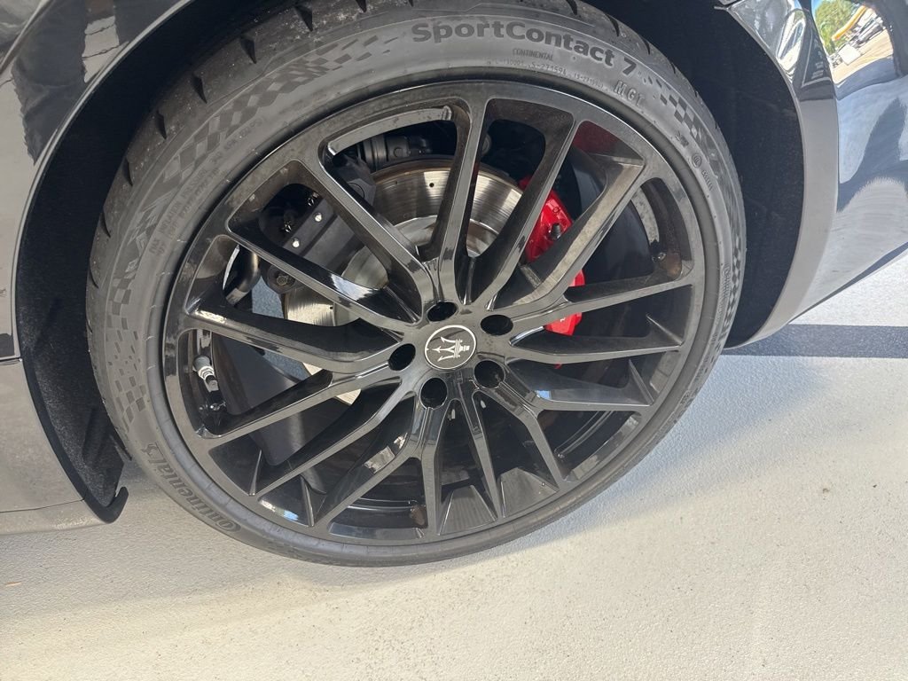 Used 2023 Black Maserati Modena image 9