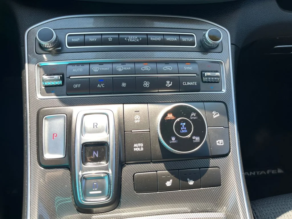 Used 2023 Gray Hyundai SEL image 18