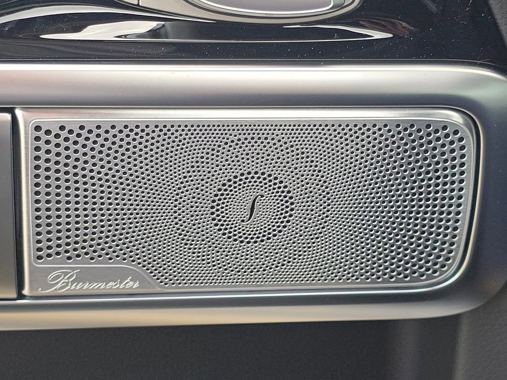 New 2026 MANUFAKTUR Desert Sand non-metallic Mercedes-Benz G 550 image 65