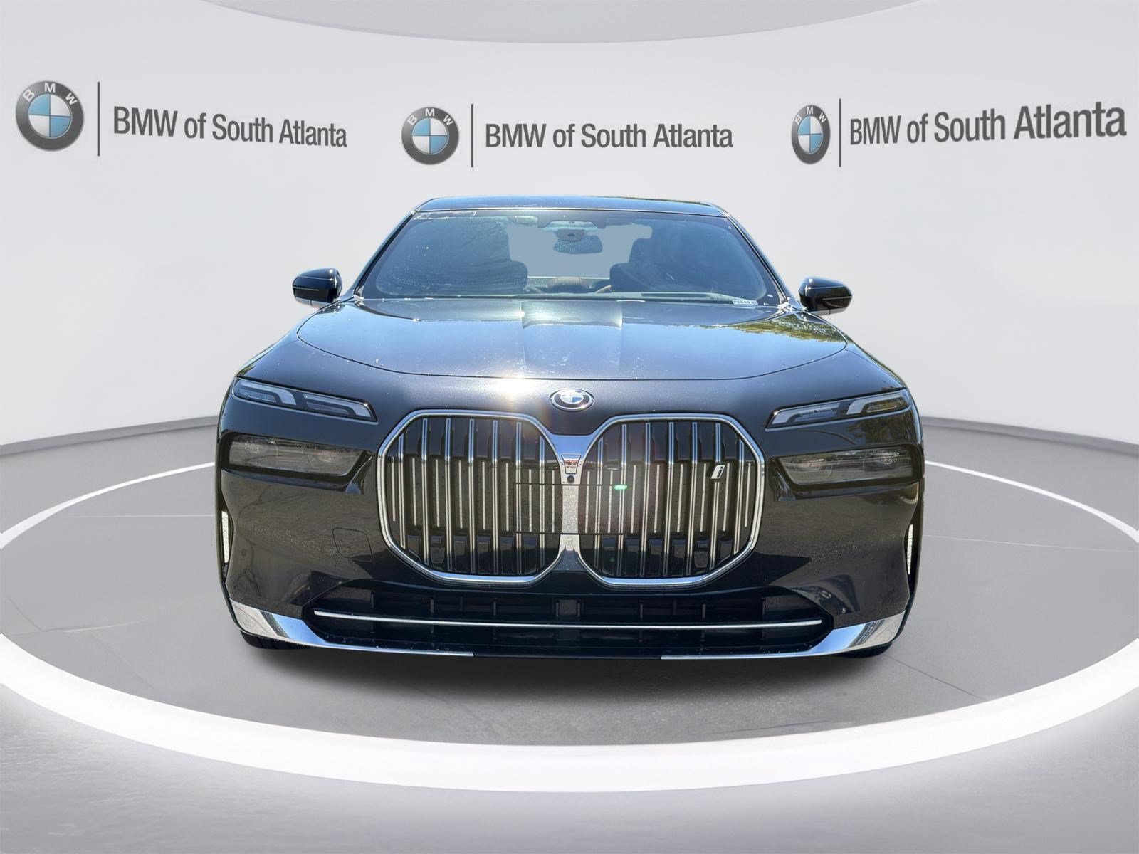 Used 2024 Black Sapphire Metallic BMW xDrive60 image 27