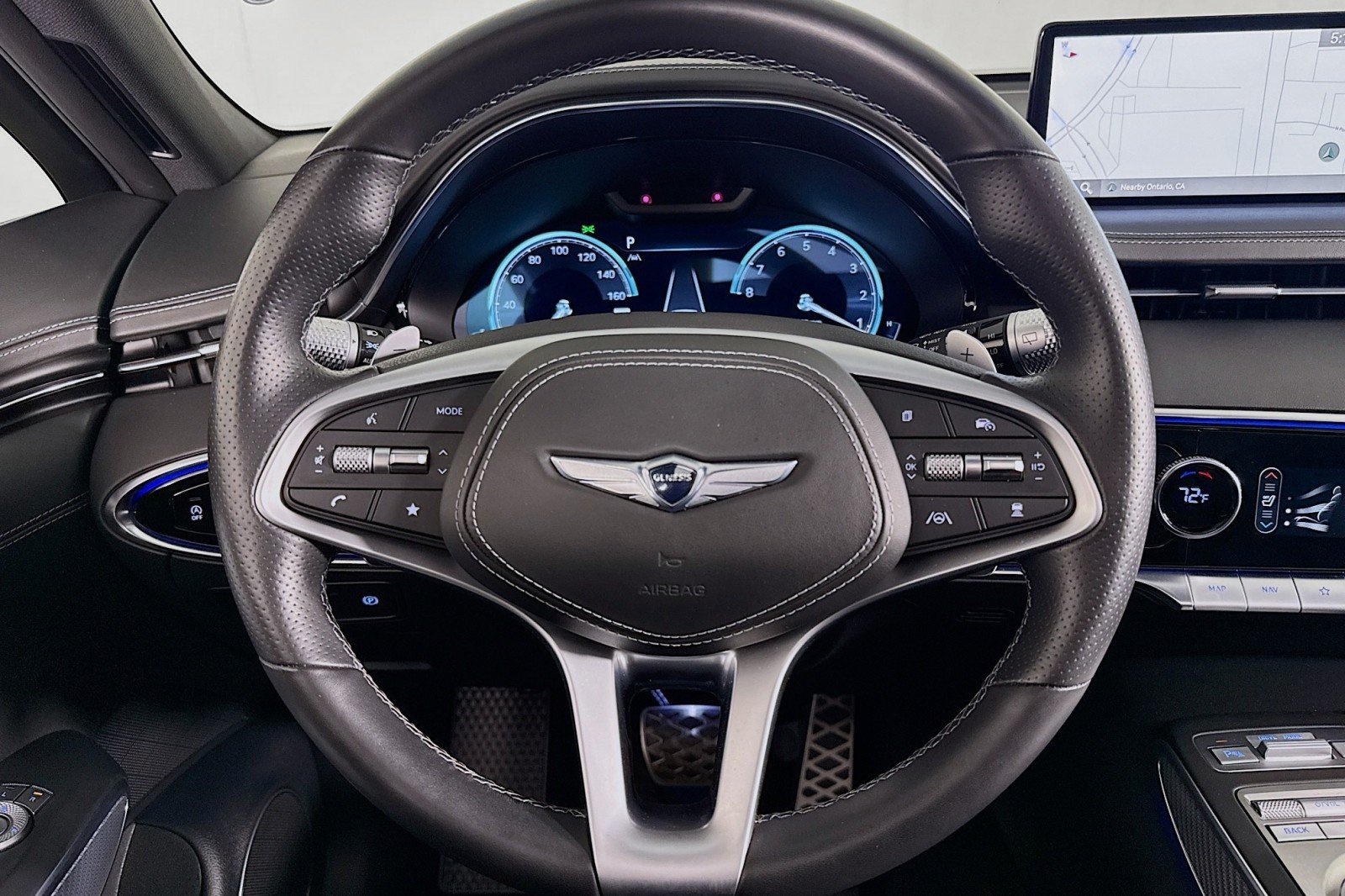 2023 GENESIS GV70 Standard - Photo 17