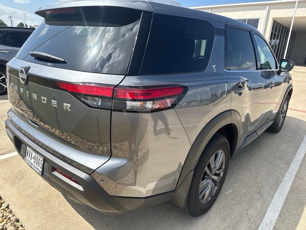 Used 2025 Gray Nissan S image 16