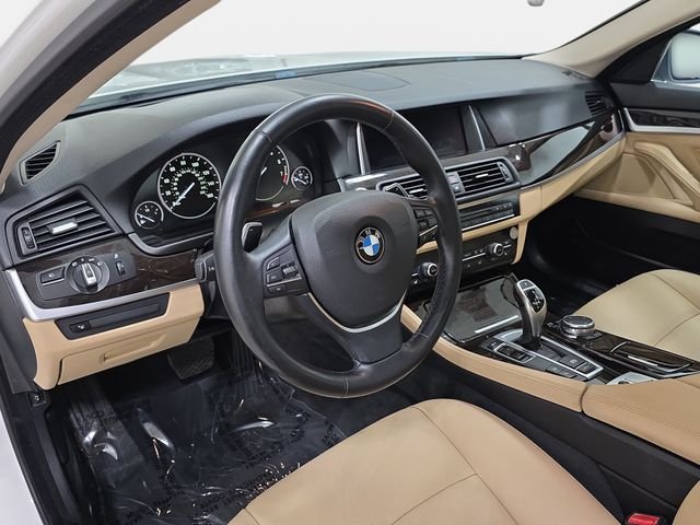 Used 2016 Alpine White BMW 528i xDrive image 16