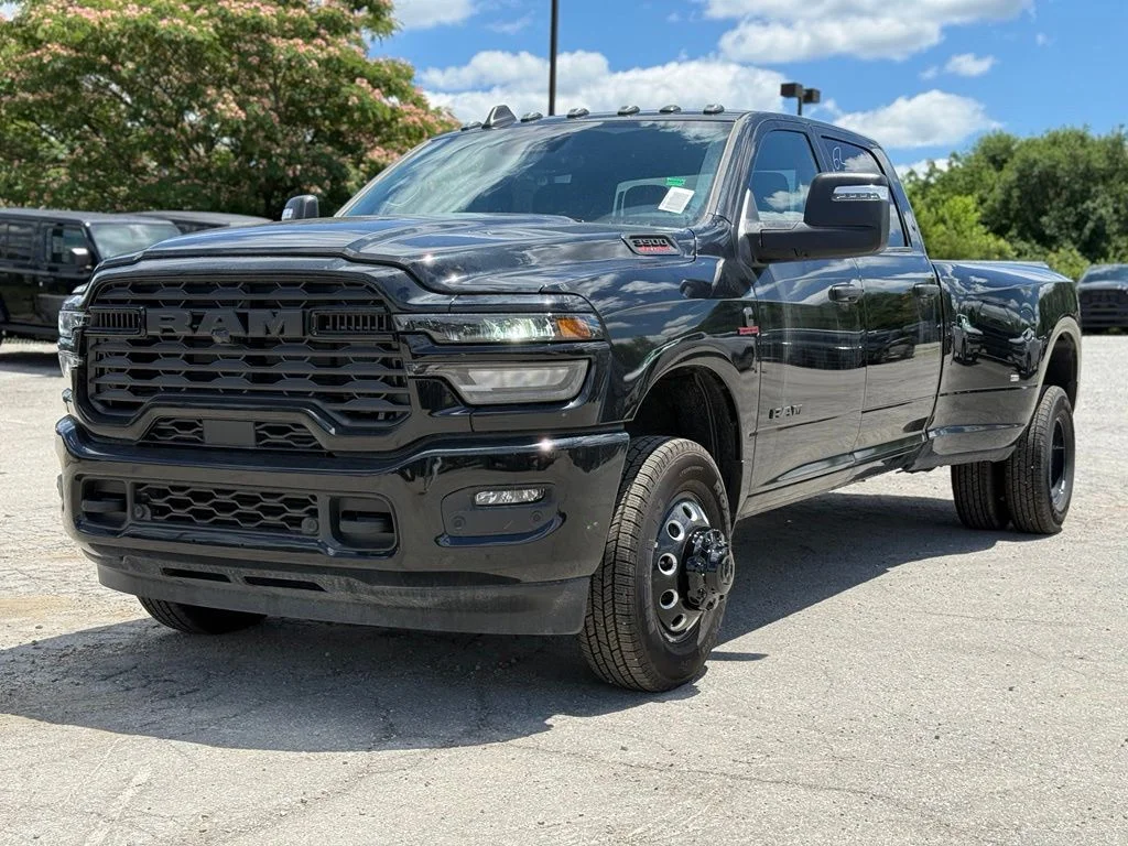New 2026 Diamond Black Crystal Pearlcoat RAM Big Horn image 2
