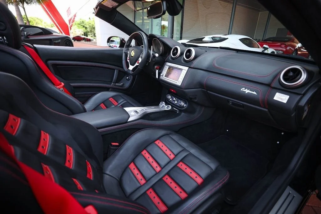 Used 2011 Nero Daytona Ferrari Base image 47