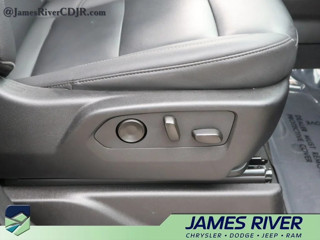 Used 2024 Blue Chevrolet LT image 10