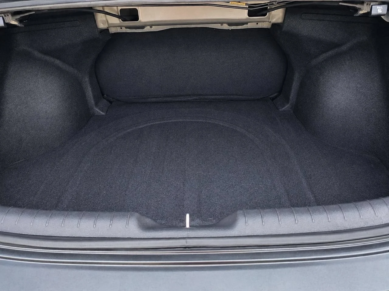 Used 2024 Gray Hyundai SEL image 34