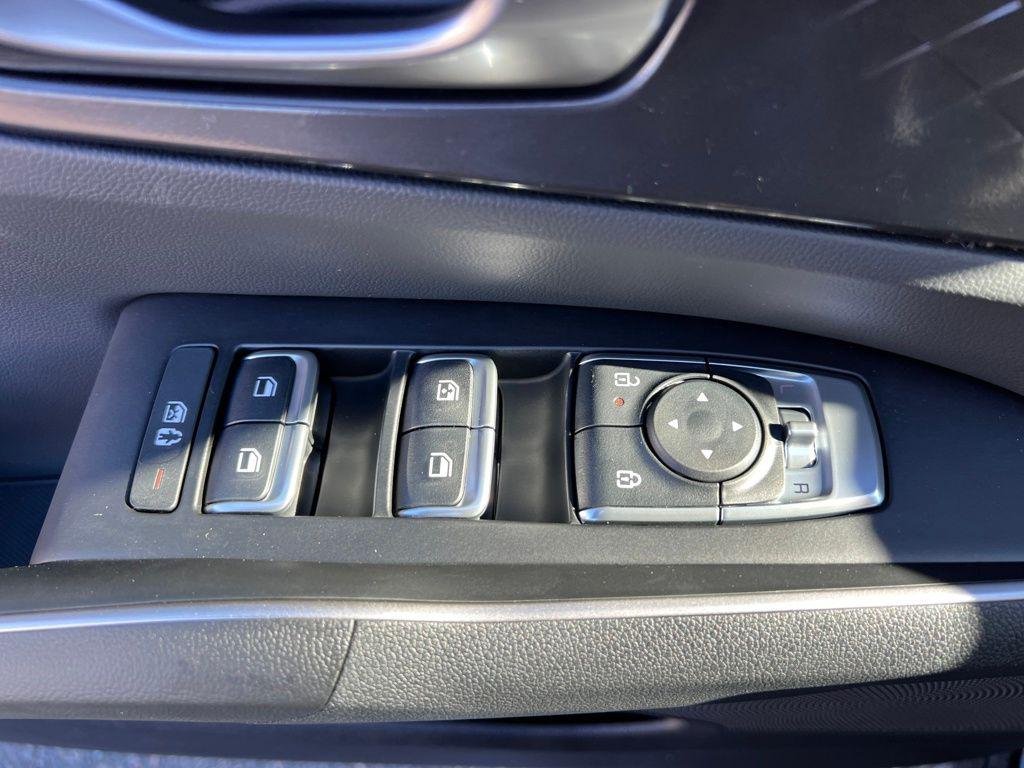 New 2026 Ebony Black Kia S image 15