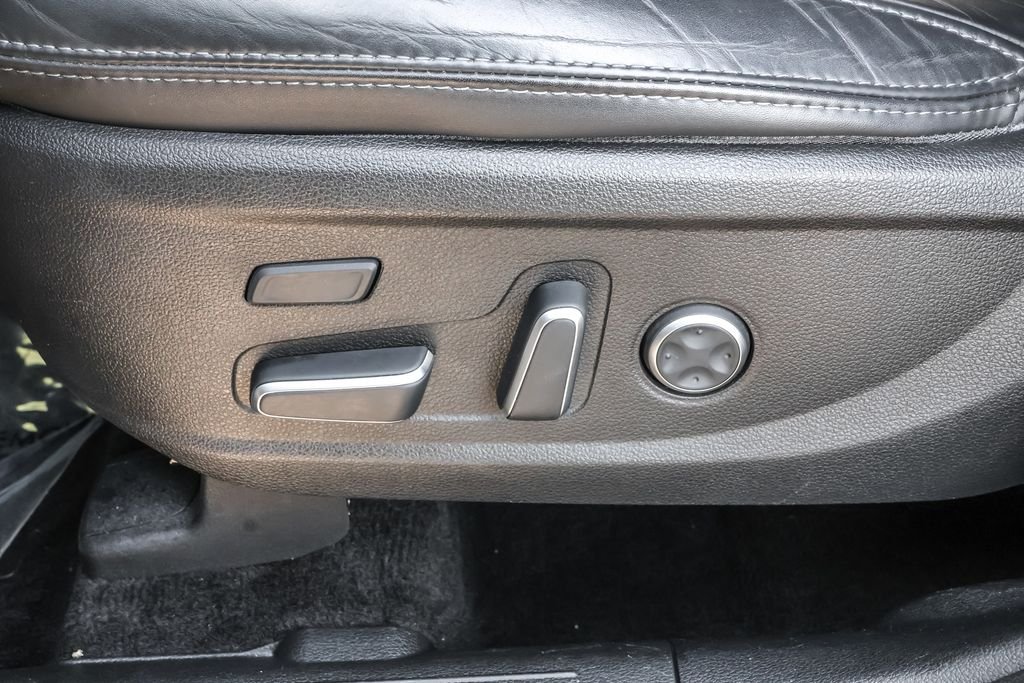 Used 2022 Silver Hyundai Calligraphy image 10