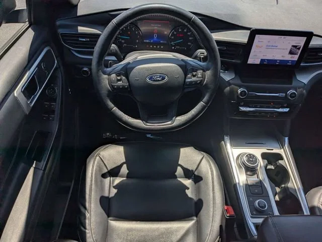 Used 2020 Blue Metallic Ford XLT image 17