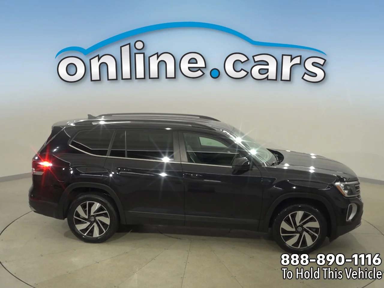 Used 2025  Volkswagen 2.0T SE w/Technology image 12