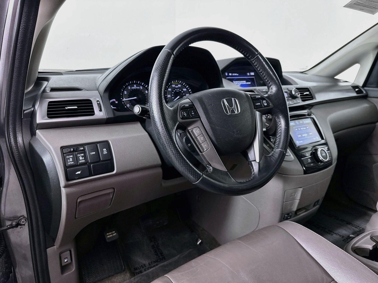 Used 2014 Modern Steel Metallic Honda EX-L image 9
