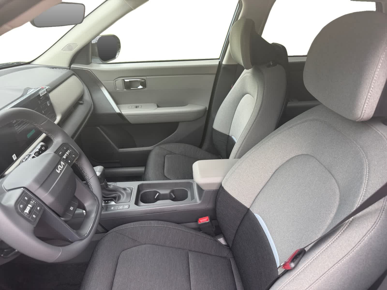 New 2027 PALE GRAY Kia S image 11